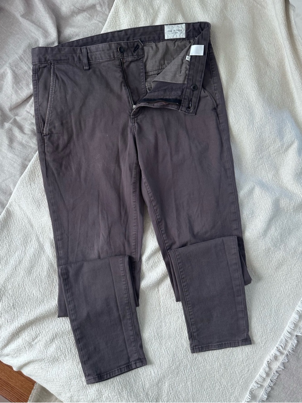 Rag & Bone Standard Chino Pant – Grey | Size 33